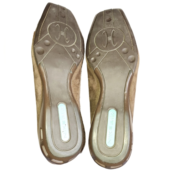 Cole Haan Nike Air Brown Suede Leather Faux Strap & Buckle Flats Size 9AA NARROW - Picture 7 of 10
